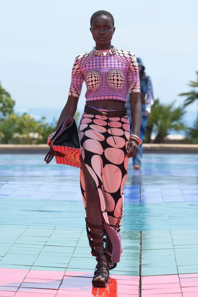 Look 4